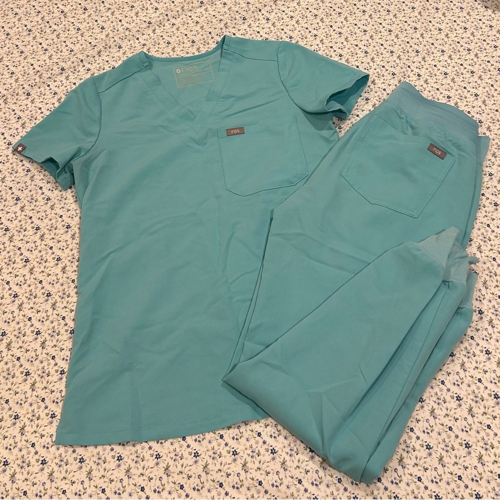 Figs XXS Catarina shirt, XXS petite Zamora Joggers Neon Blue Set